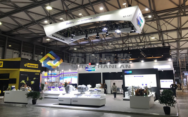 展臺(tái)搭建表面使用乳膠漆飾面的優(yōu)劣勢(shì)